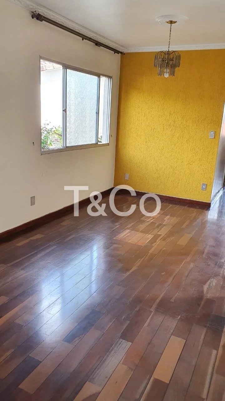 Apartamento Com 2 Quartos Com Armários
