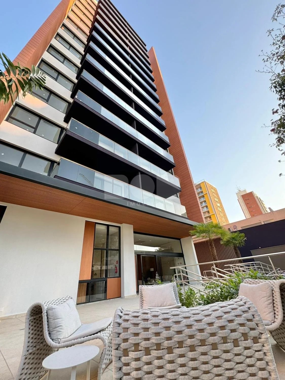 Apartamento À Venda Com 3 Dormitórios No Cambuí Em Campinas