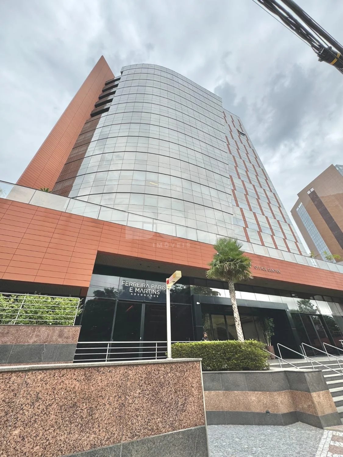 Sala Comercial Para Alugar No Cambuí Em Campinas