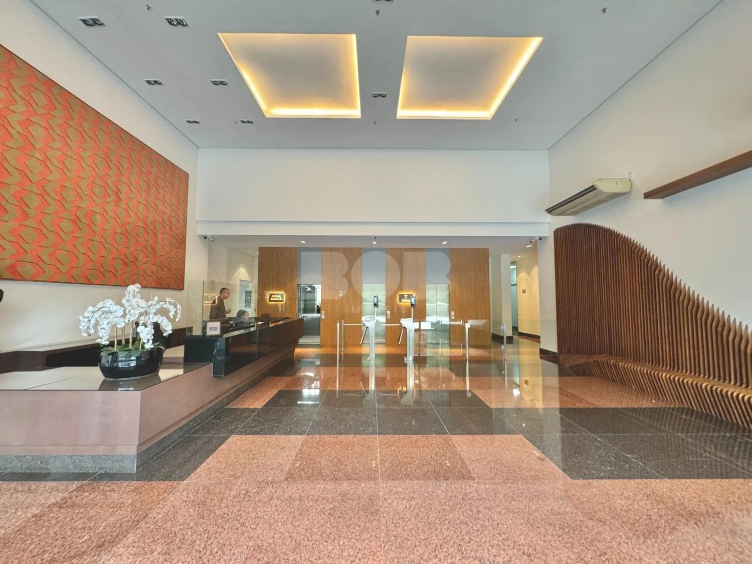 Sala Comercial Para Alugar No Cambuí Em Campinas