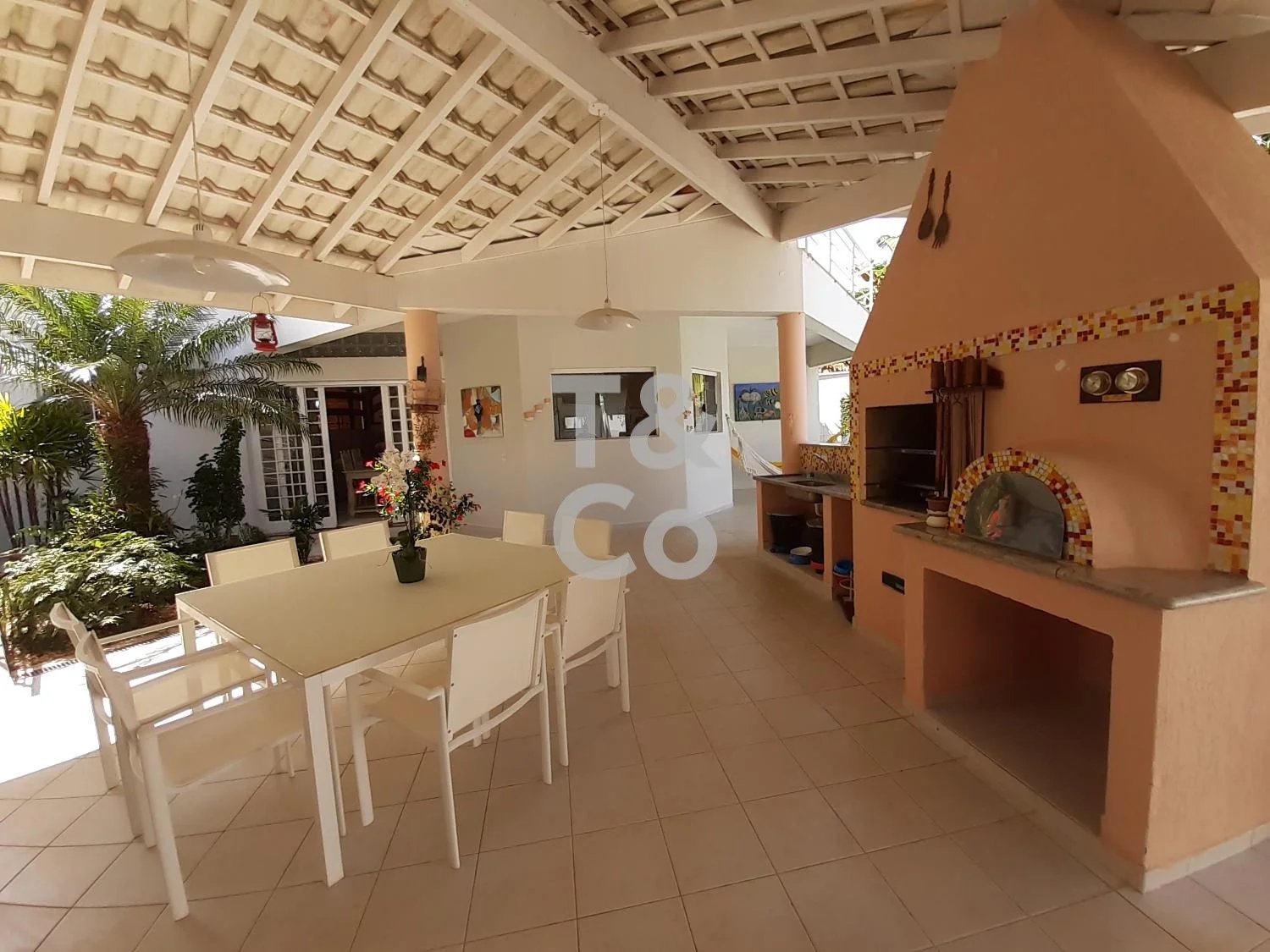 Casa À Venda No San Conrado Com Edícula e Área de Lazer Completa
