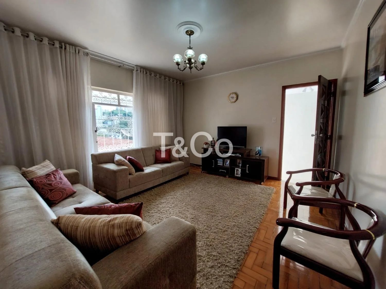 Casa À Venda Com 3 Dormitórios No Jardim del Rey Em Poços de Caldas