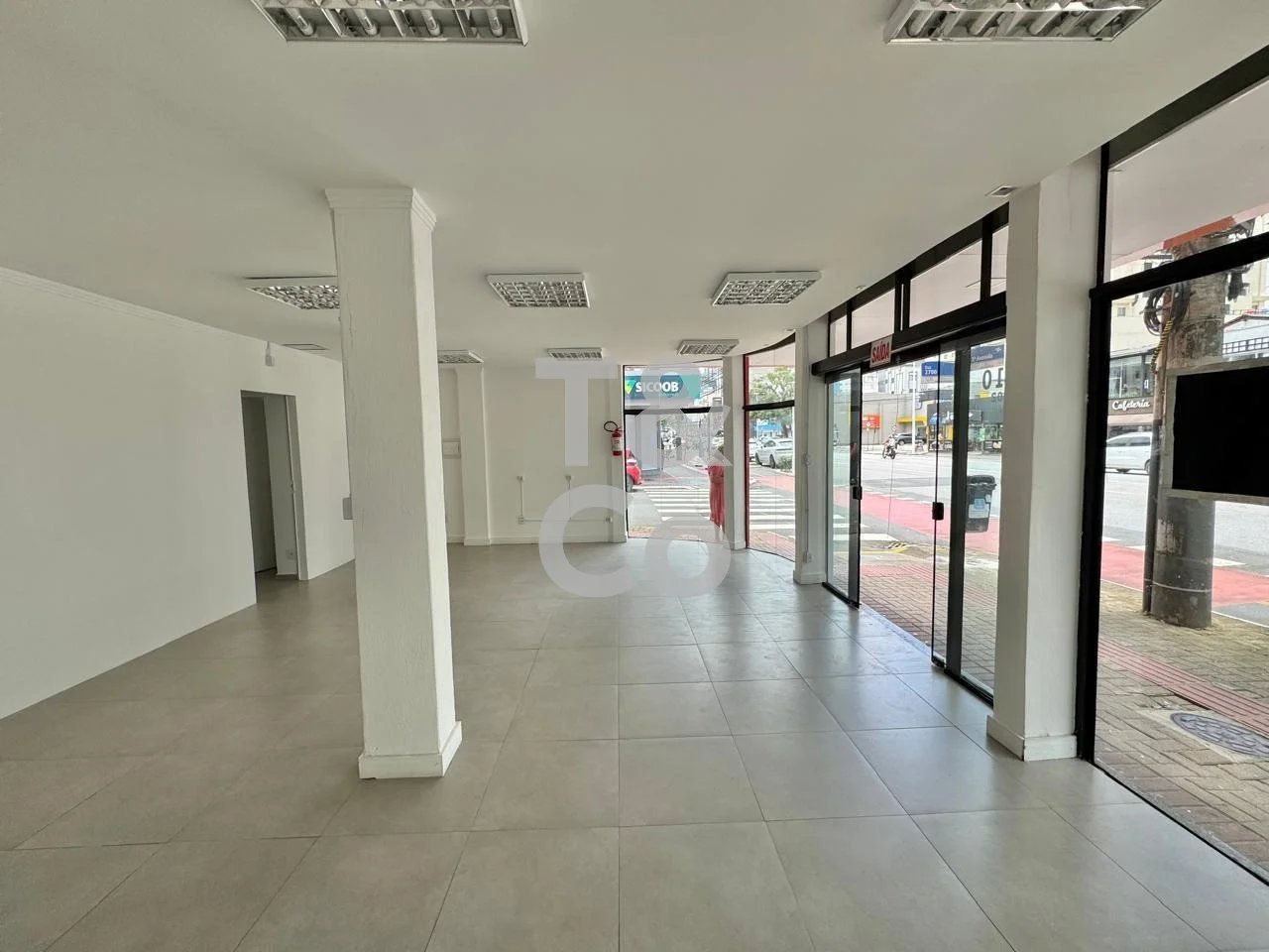 Sala Comercial Para Alugar No Centro Em Balneário Camboriú