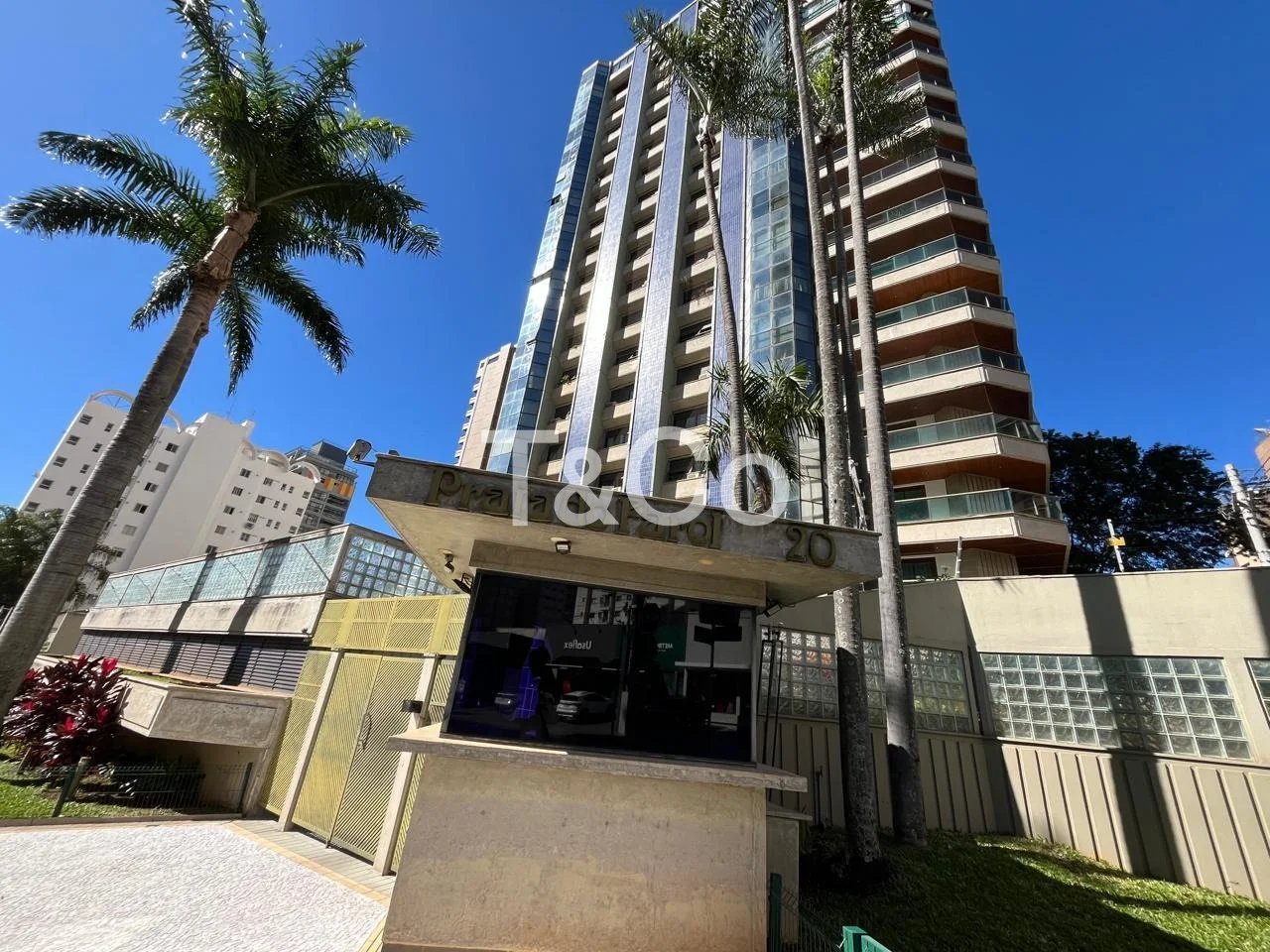 Apartamento À Venda Com 4 Dormitórios No Cambuí Em Campinas