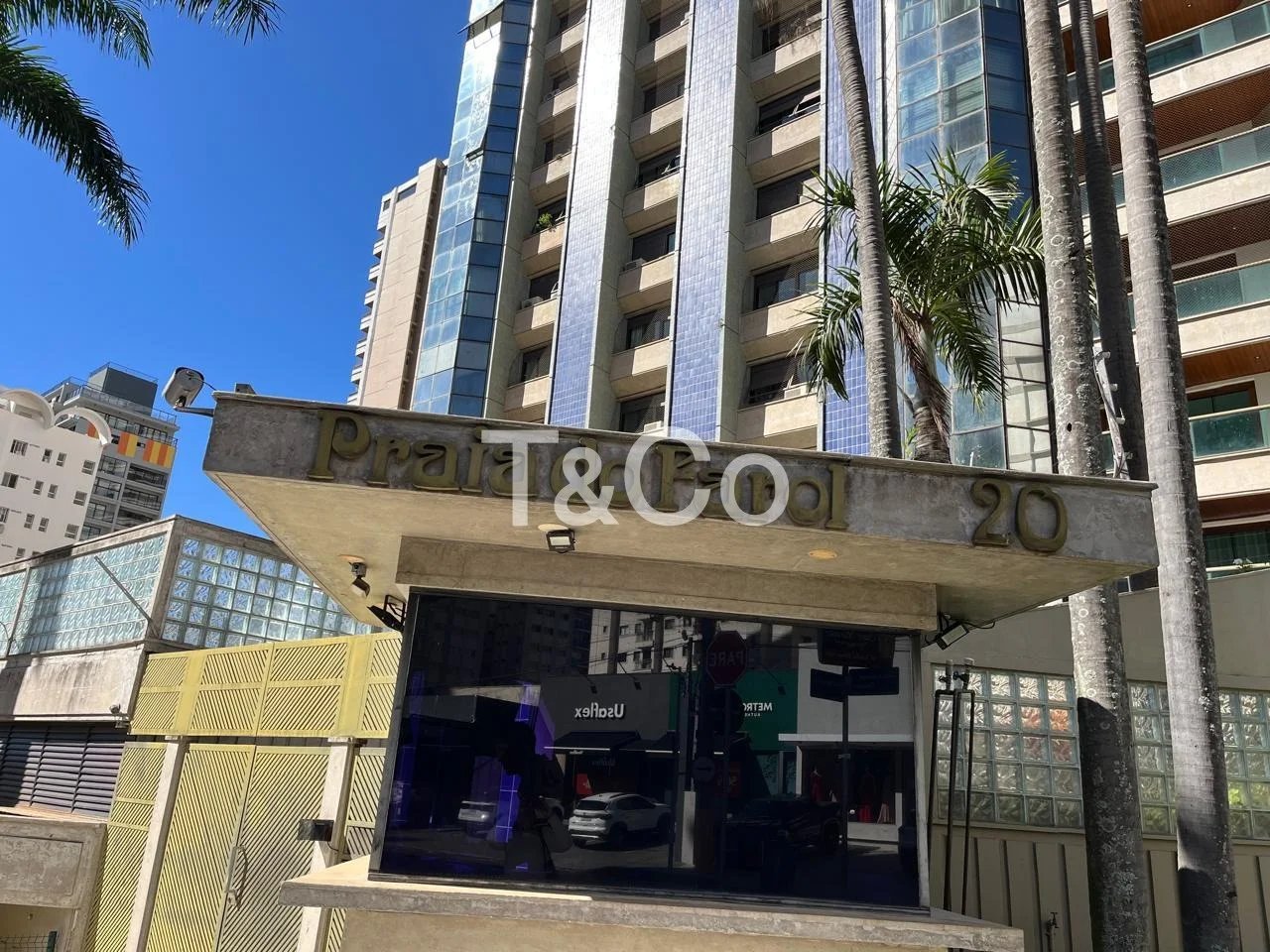 Apartamento À Venda Com 4 Dormitórios No Cambuí Em Campinas