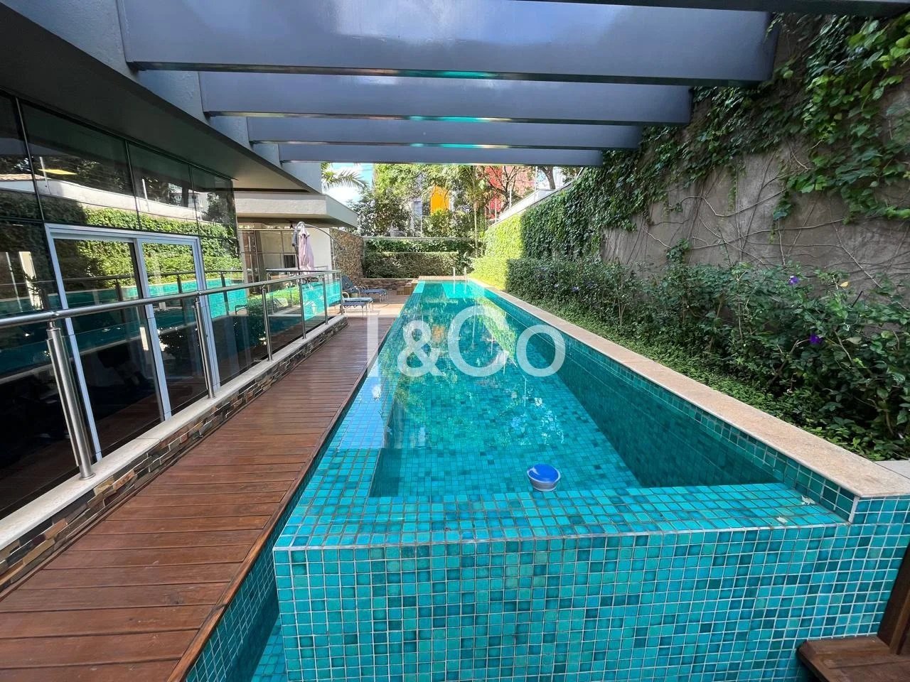 Apartamento À Venda Com 2 Dormitórios No Cambuí Em Campinas