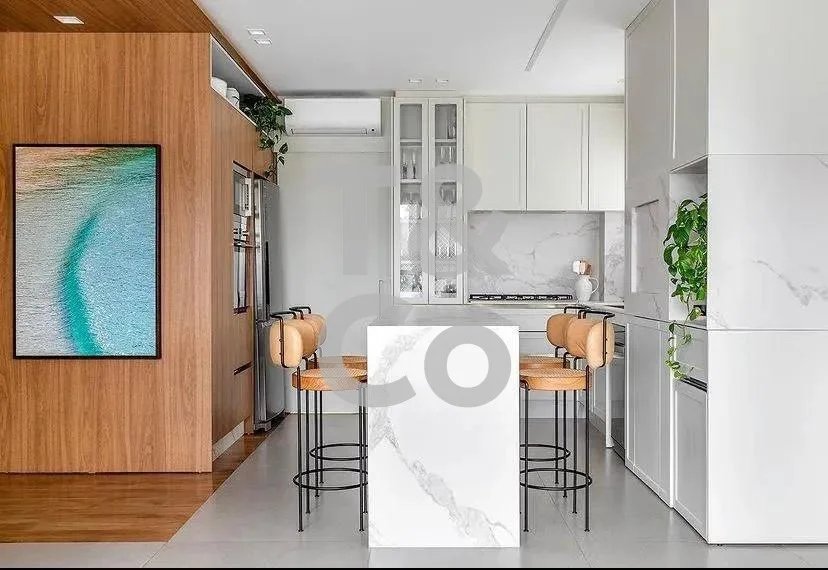 Apartamento Mobiliado e Decorado Próximo A Roda Gigante Em BC