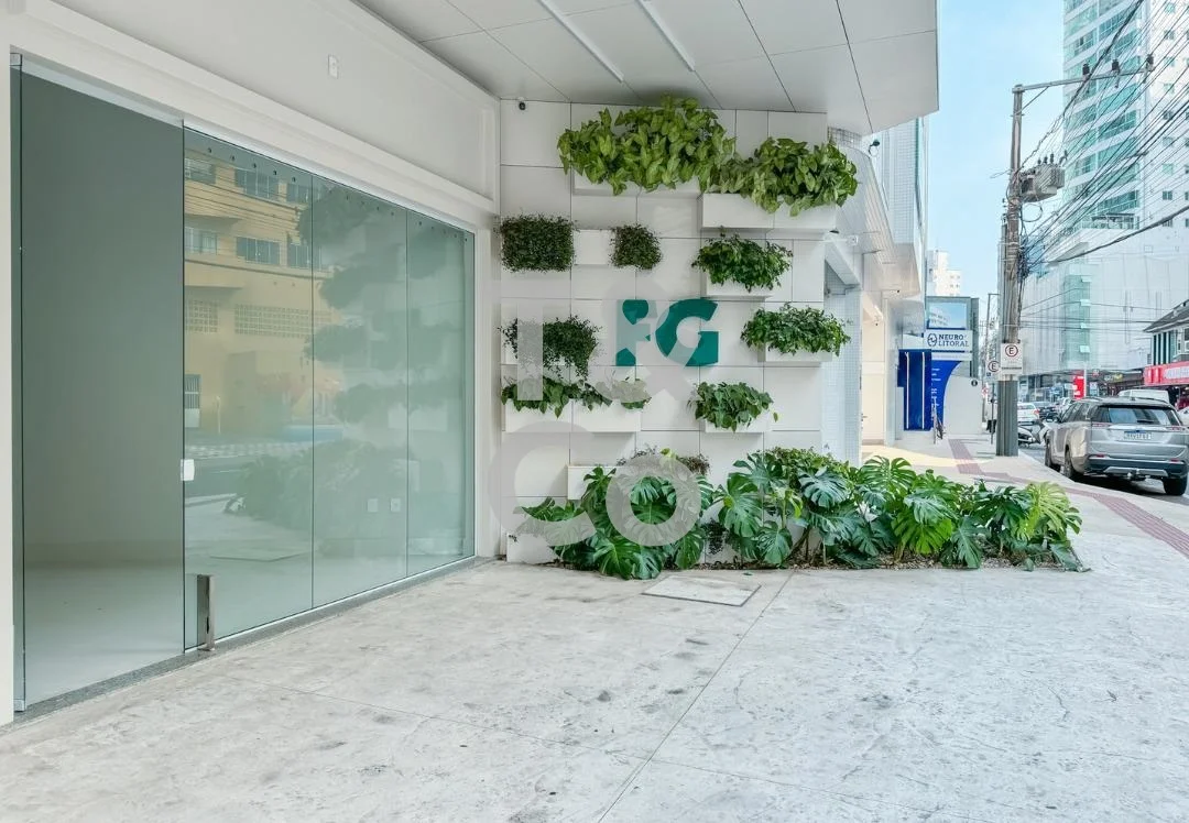 Salão Comercial Para Locação Na Avenida Brasil No Skyline Tower Em Balneário Camboriú