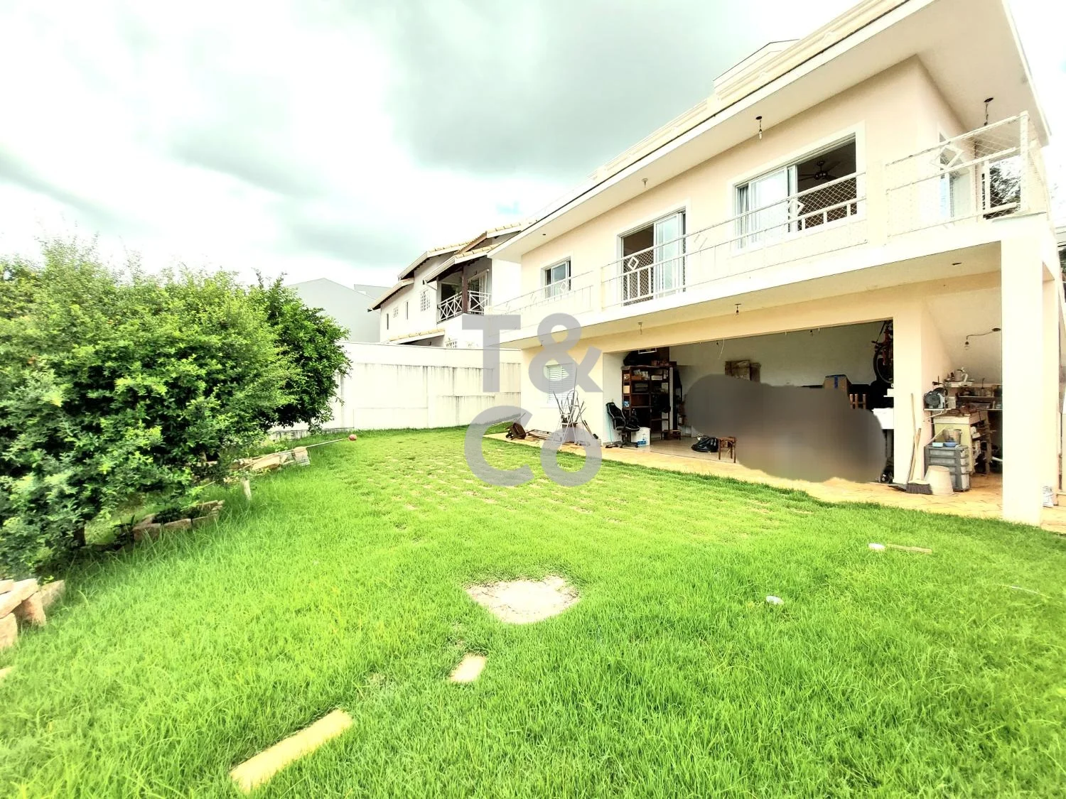 Casa À Venda No São Conrado Em Sousas Com 3 Suítes e Quintal Gramado