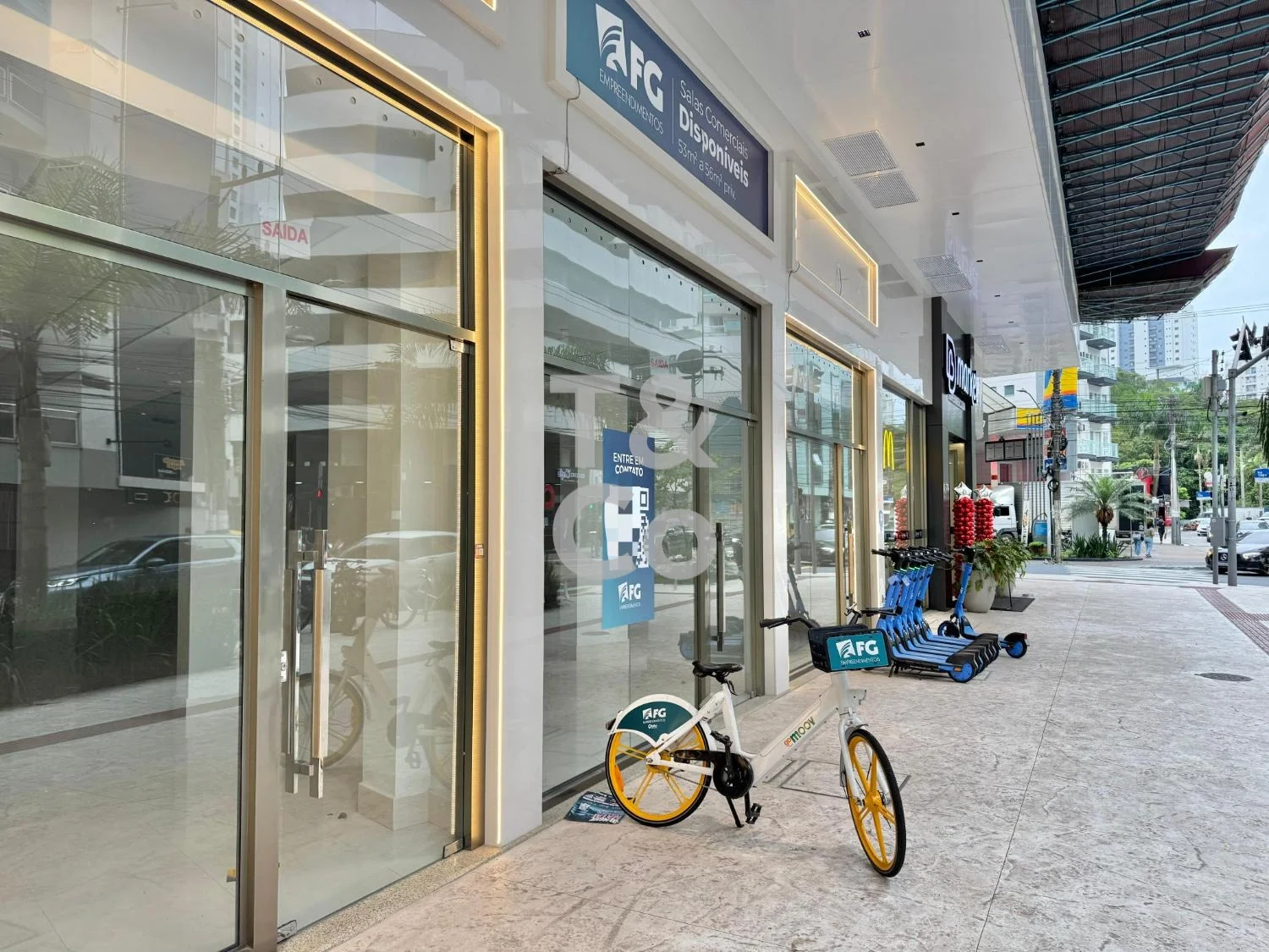 Salão Comercial Para Locação Ou Venda No Sapphire Tower Em Balneário Camboriú