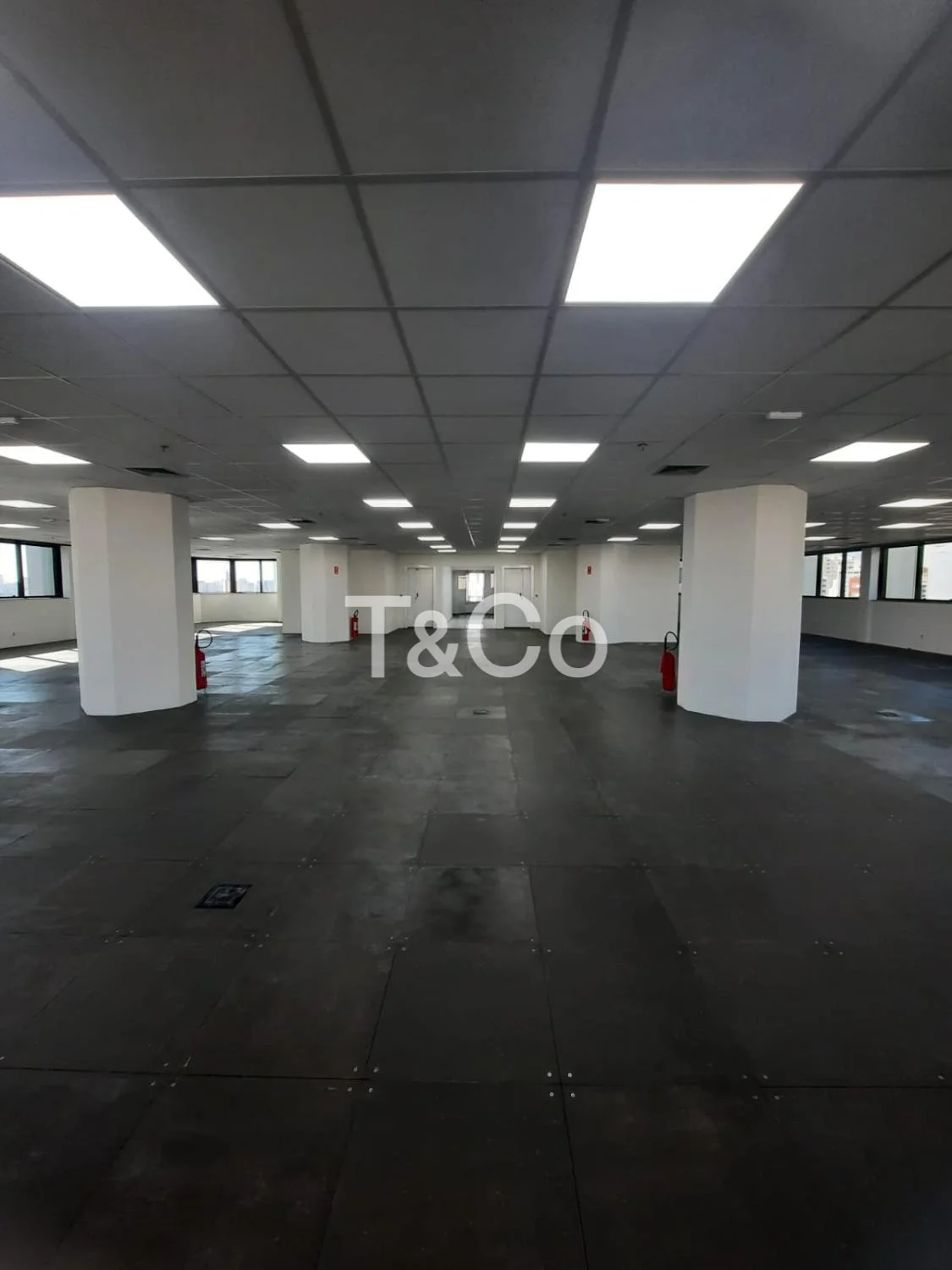 Sala Comercial Para Alugar Com 1 Dormitório No Cambuí Em Campinas