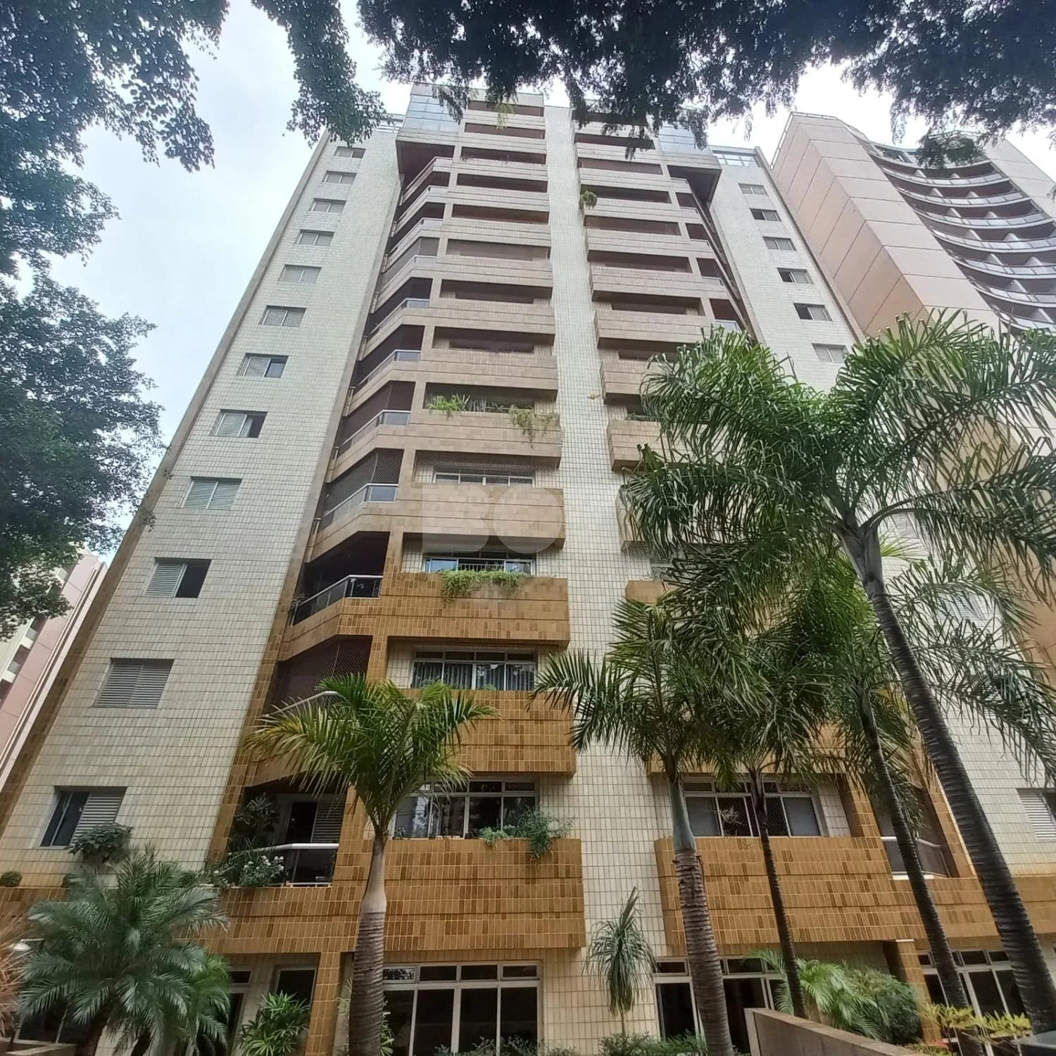 Cobertura À Venda Com 4 Dormitórios No Cambuí Em Campinas