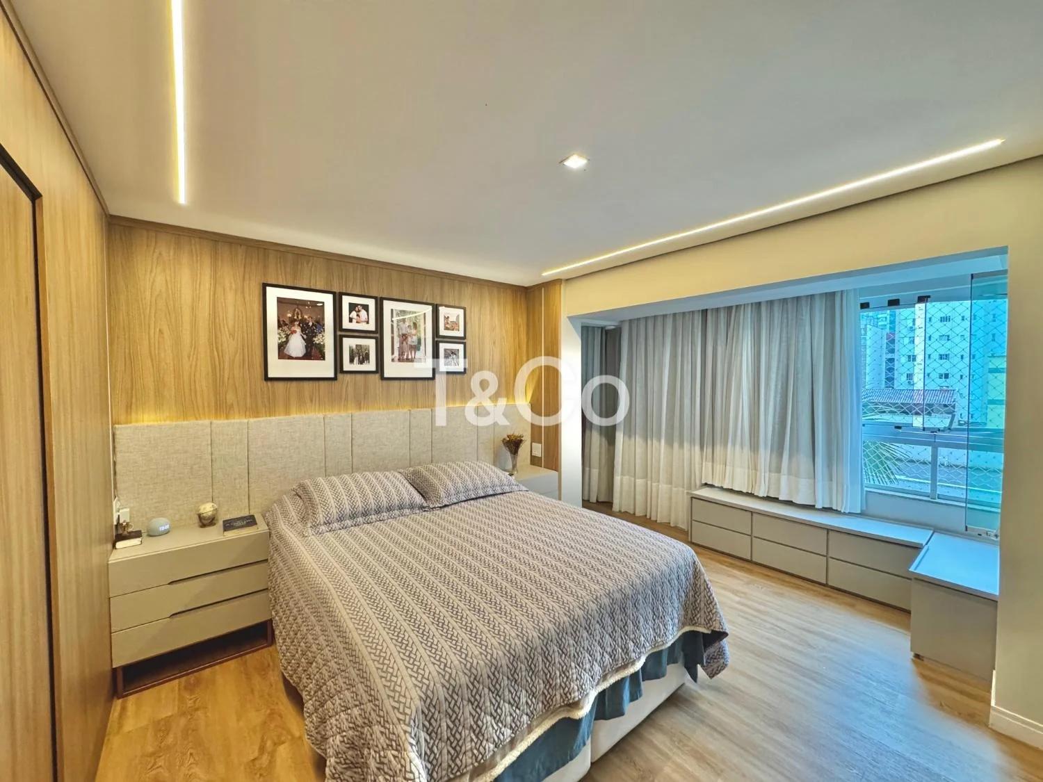 Apartamento À Venda Com 4 Dormitórios No Centro Em Balneário Camboriú