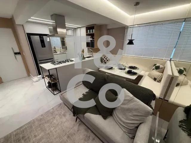 Apartamento À Venda Com 2 Dormitórios No Centro Em Balneário Camboriú