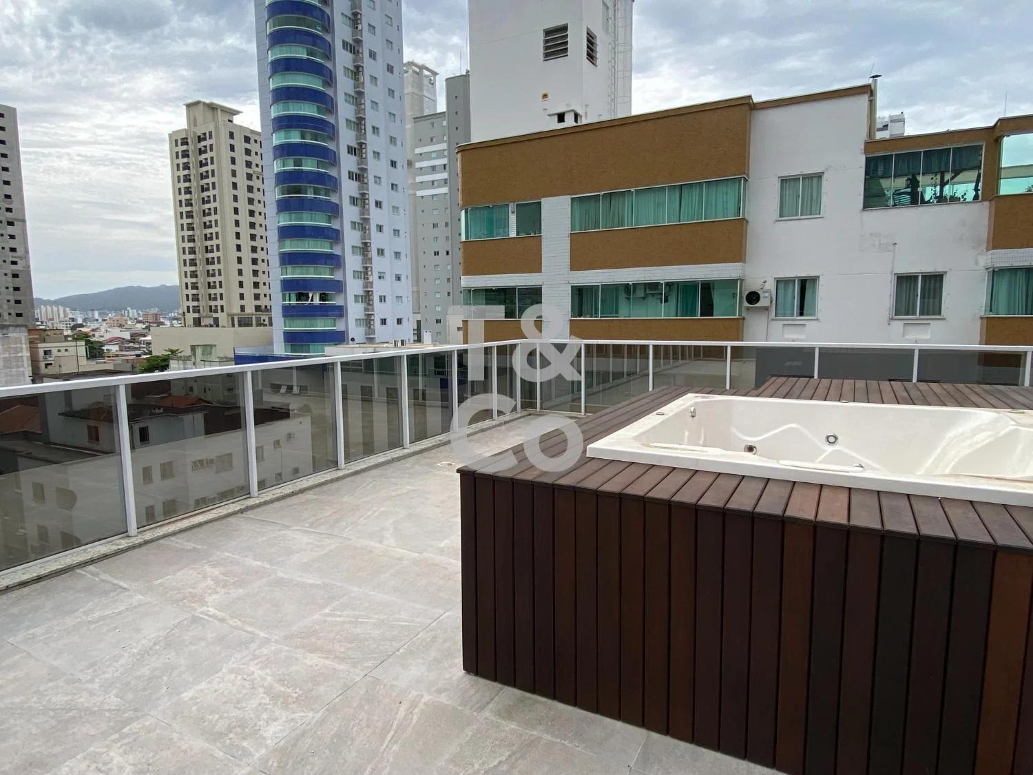 Apartamento À Venda Com 3 Dormitórios No Centro Em Balneário Camboriú