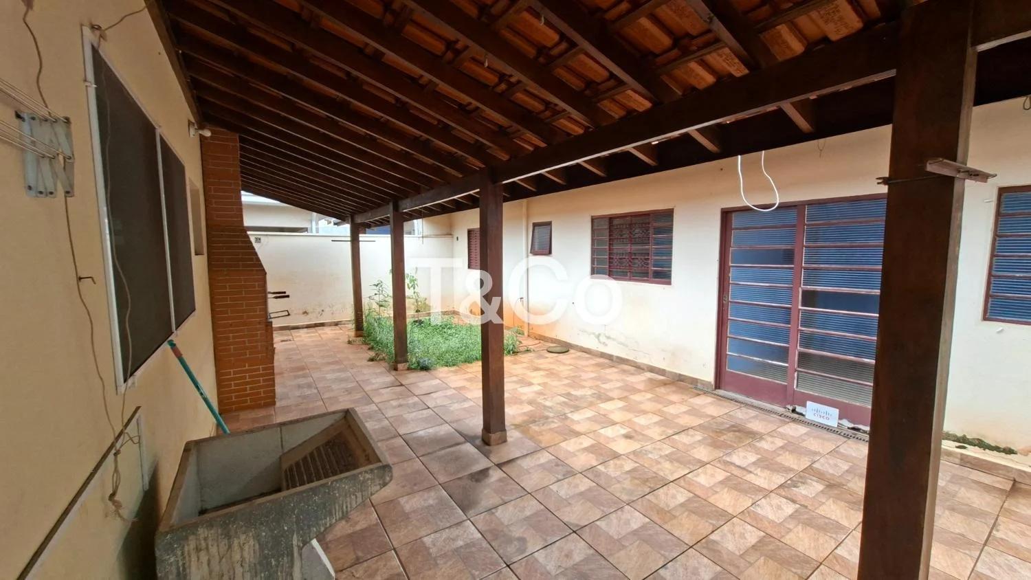 Casa Térrea À Venda No Condomínio Okinawa Com Edícula Completa