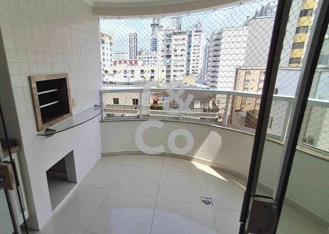 Apartamento À Venda Com 3 Dormitórios No Centro Em Balneário Camboriú