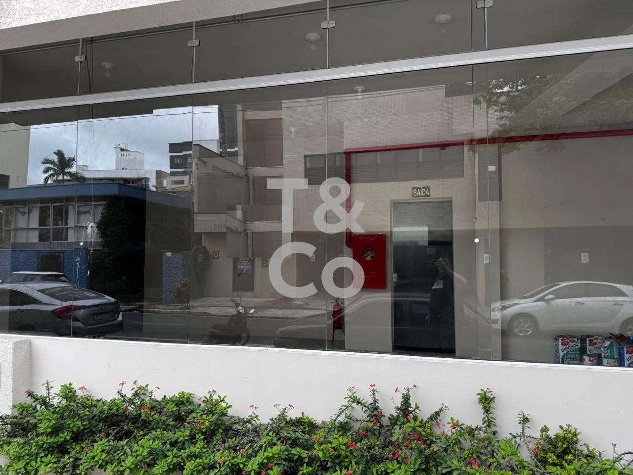 Sala Comercial Para Alugar Com 1 Dormitório No Nações Em Balneário Camboriú