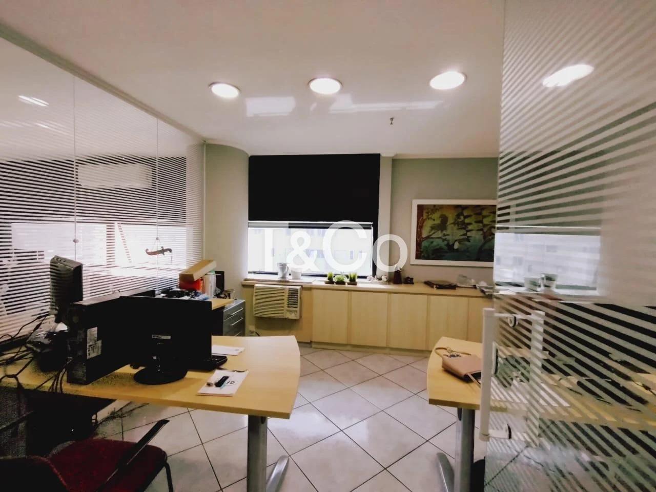 Sala Comercial À Venda Ou Locação No Centro de Campinas/Sp