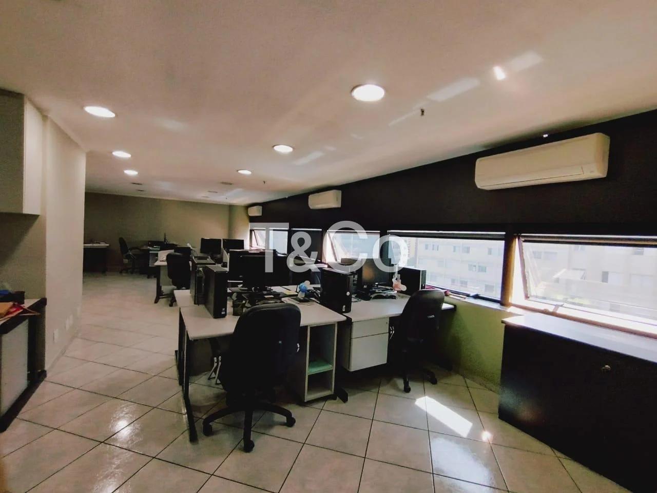 Sala Comercial À Venda Ou Locação No Centro de Campinas/Sp