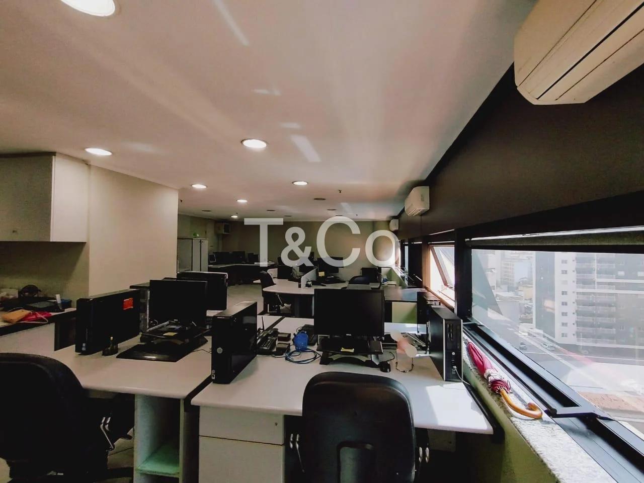 Sala Comercial À Venda Ou Locação No Centro de Campinas/Sp