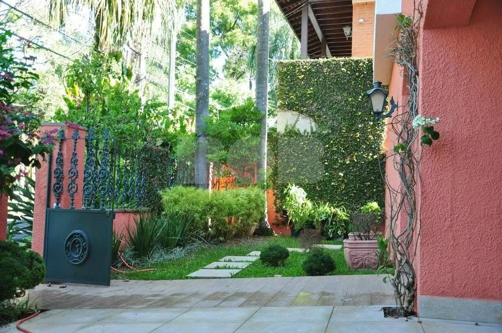 Casa Em Condomínio Com Piscina À Venda Em Campinas.